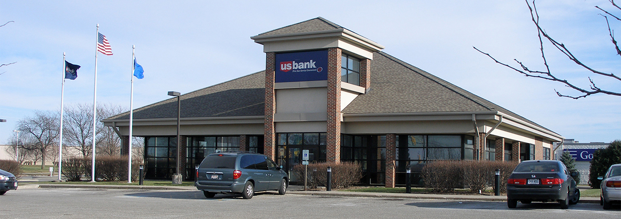 Front of US Bank building and parking lot which is a Tri-North Builders construction project.